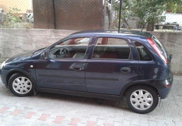 Opel-Corsa-1-0-12V--01