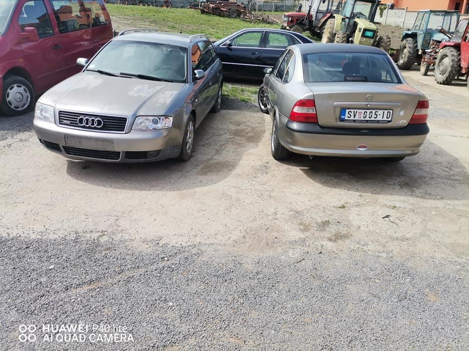 Audi-i-vectra