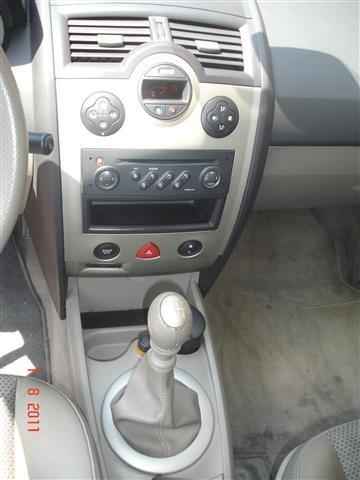 Renault Megane -04