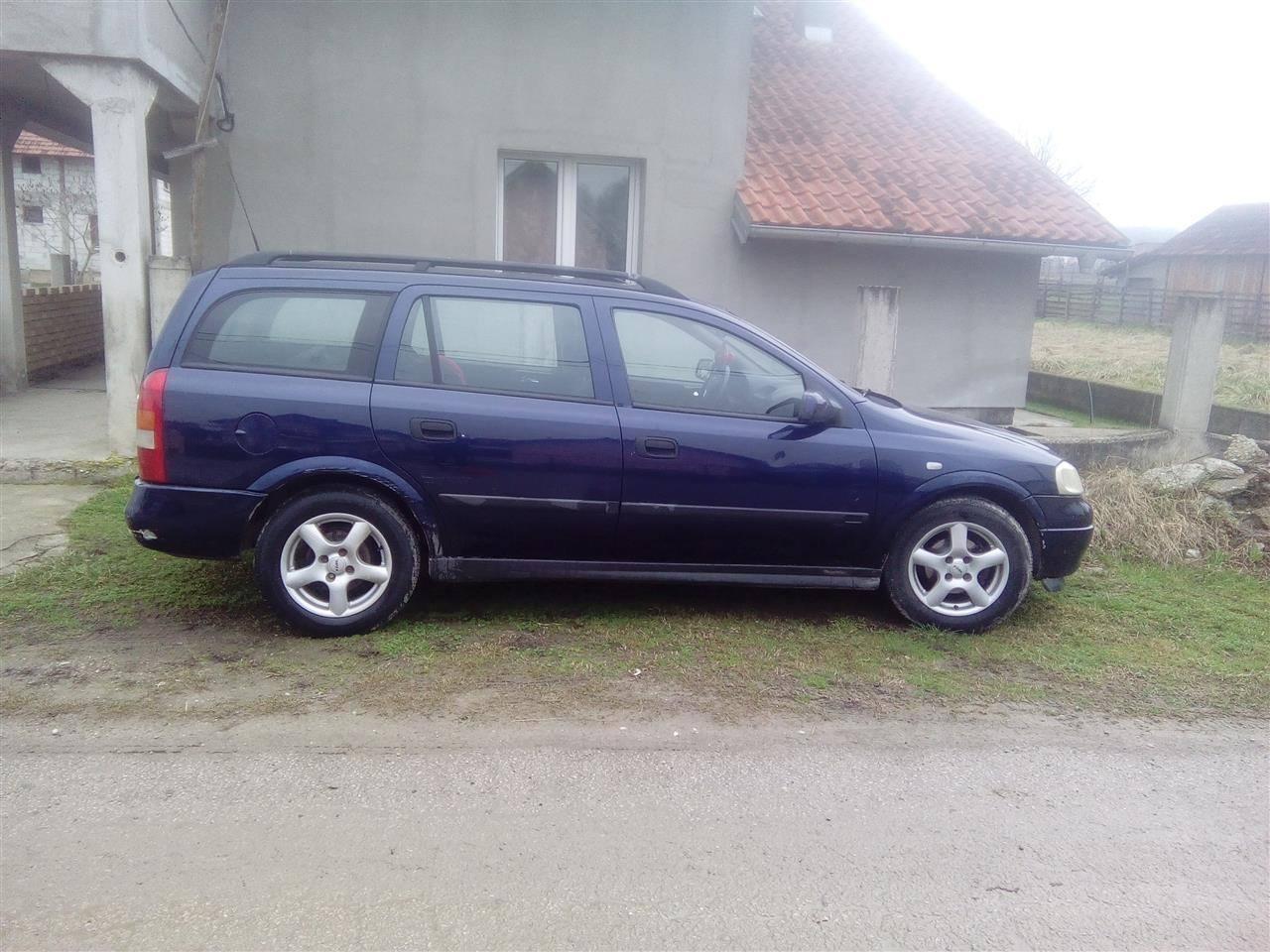 Opel-Astra--98