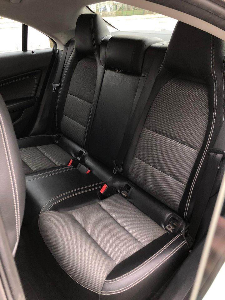 Mercedes-CLA180-2015