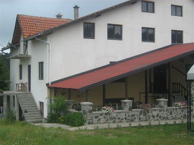 Objekt-sa-restoranom