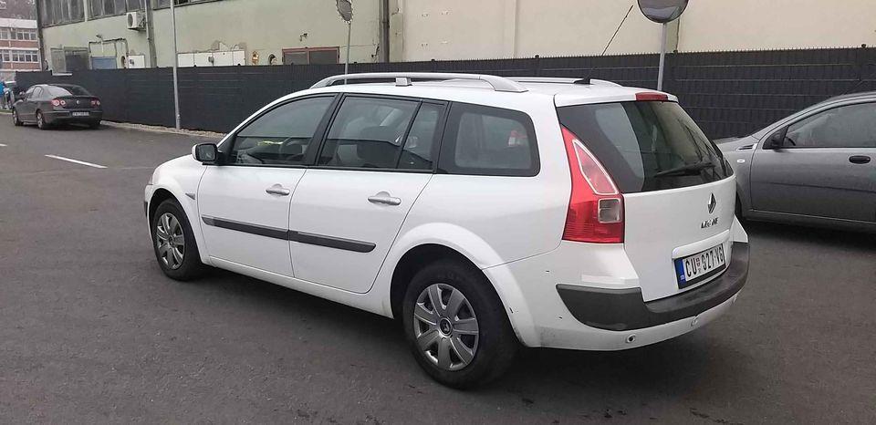 Renault-Megane---0691989073