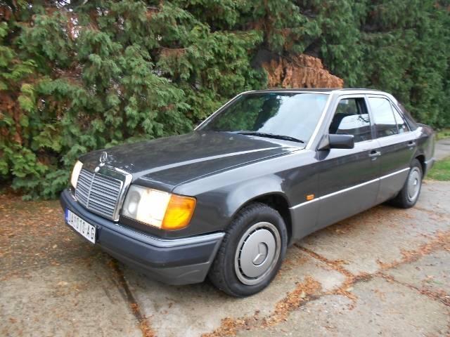 Mercedes-Benz 200E -91