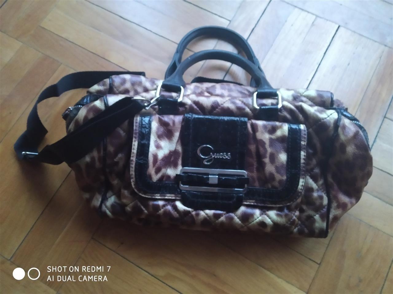Original-zenska-Guess-torba