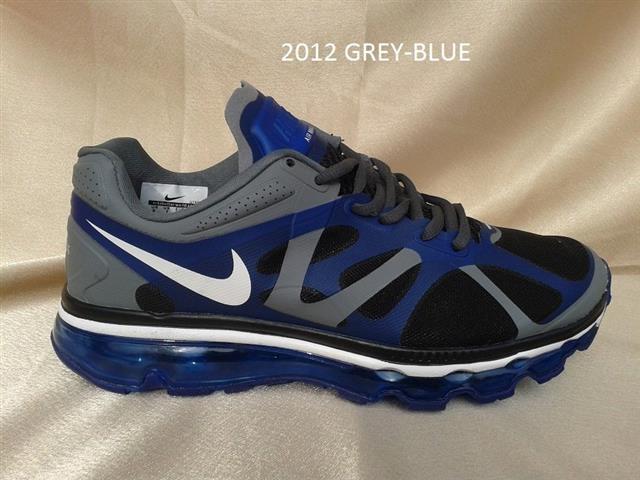 NIKE AIR MAX 2012
