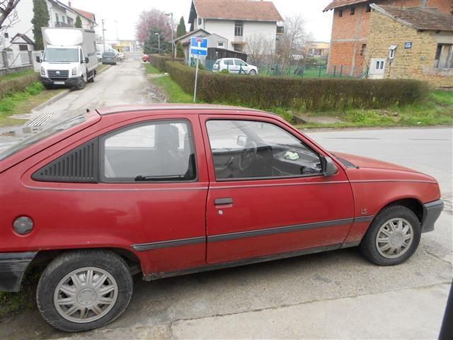 Opel-kadet-suza--88