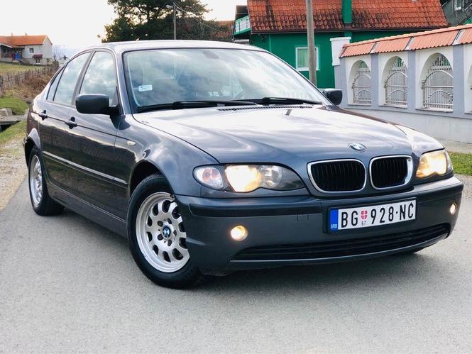 BMW 316b 2004 god
