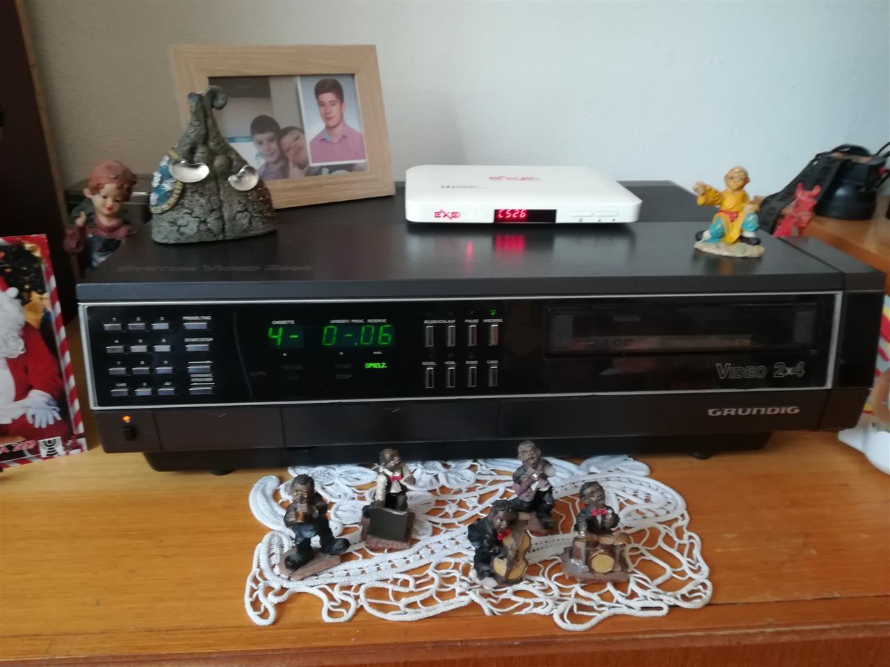 Grundig-2x4-super