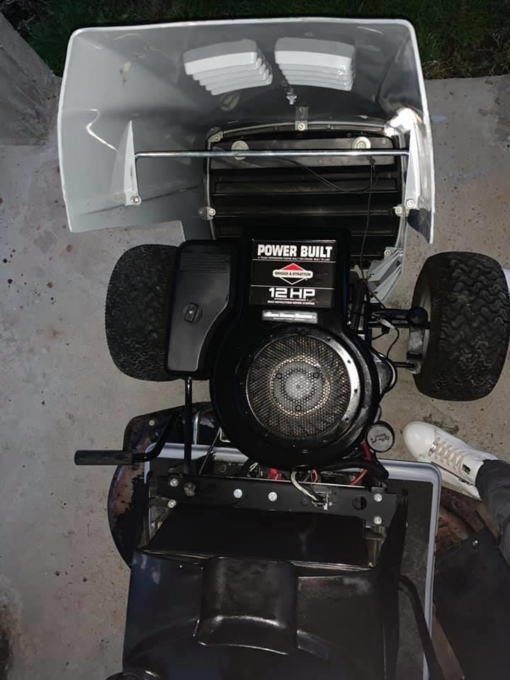 Traktor-kosačica-briks-12-ks