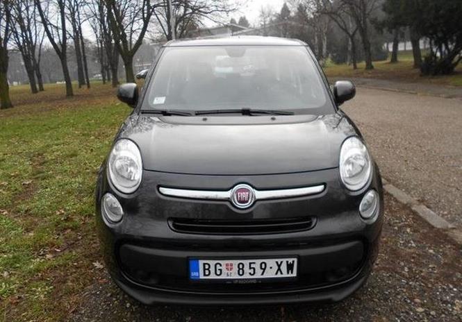 Fiat 500 L -15