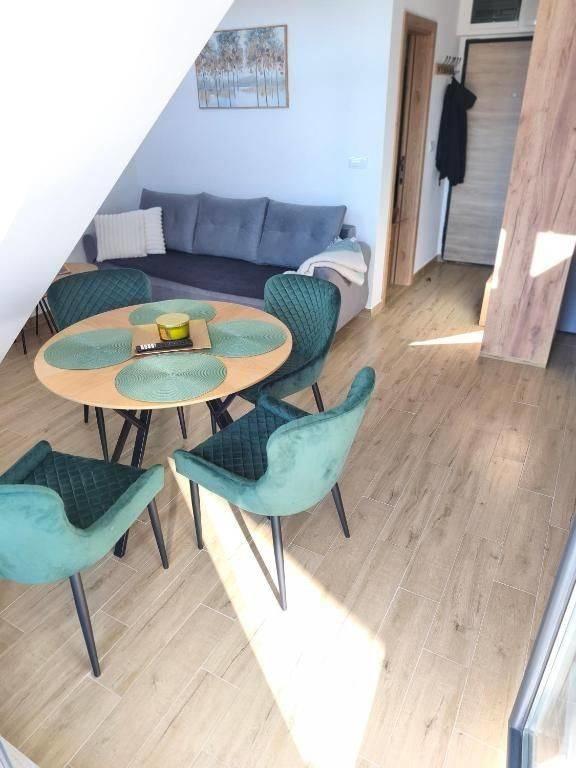 Prodaje-se-duplex-apartman-na-Divcibarama
