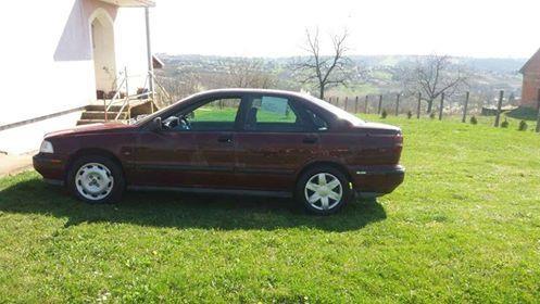 VOLVO-S40