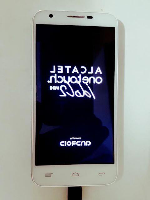 Mobilni-telefon-Alcatel-One-Touch-Idol-2-Mini