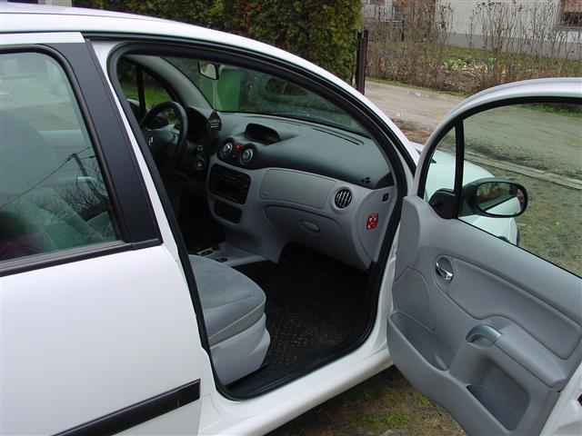 Citroen-C3--1-4hdi--04