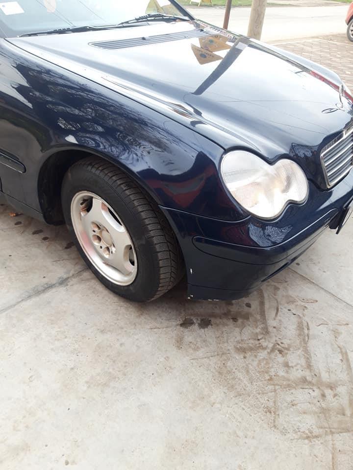 Mercedes-C180