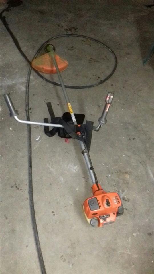 Trimer-husqvarna-323r