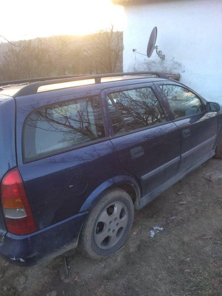 Opel-Astra-20d