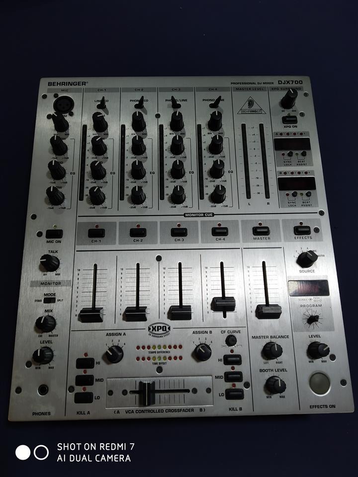 Behringer-DJX700