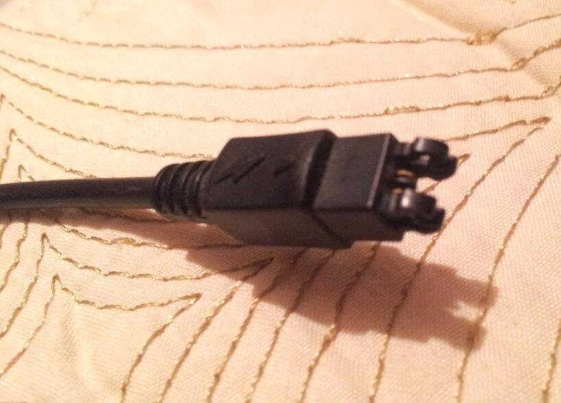 Punjač-za-ericsson-stari-modeli