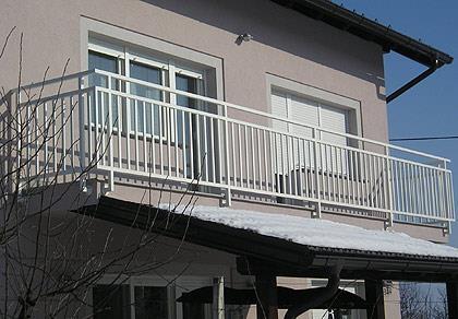 KOVANA OGRADA