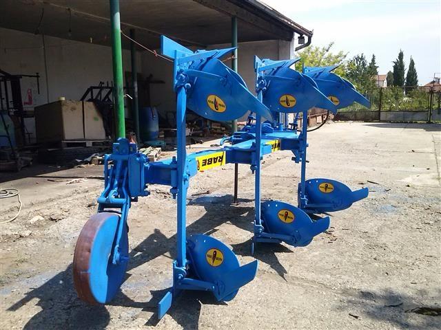 Plug-obrtac-tri-brazde