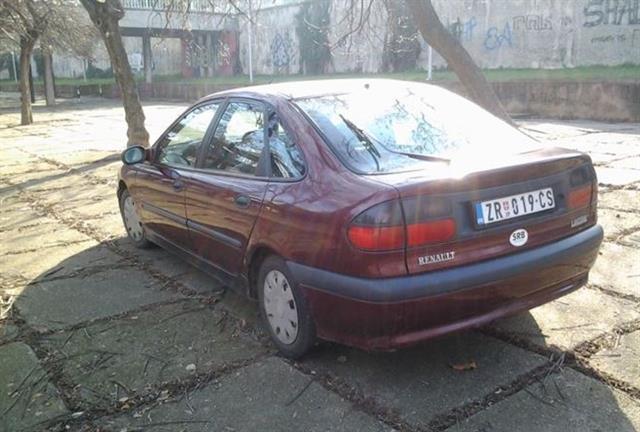 Renault Laguna 1.8 -95