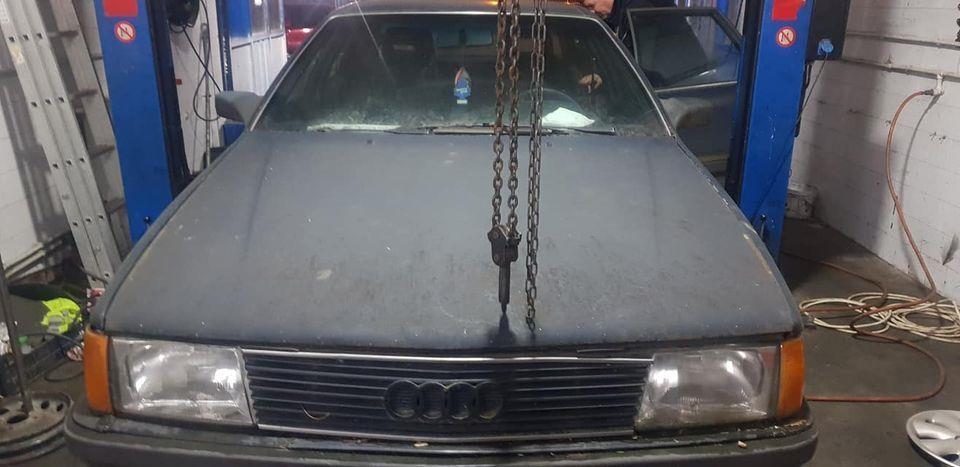 Audi-100-benzinac