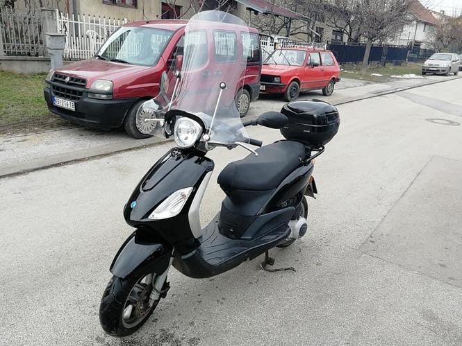 Piaggio Fly 125 ccm 2006.g