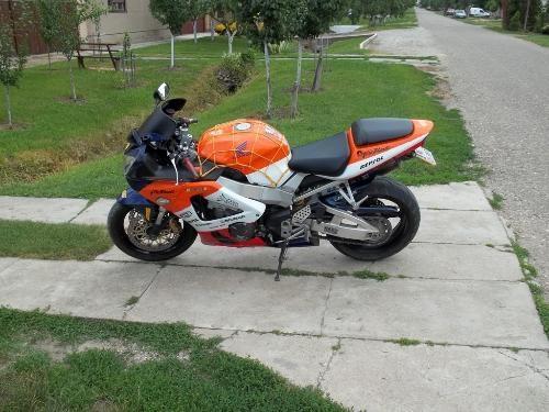 Honda-Cbr929rr-2001