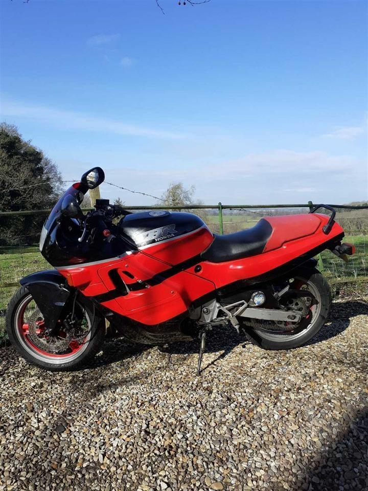 -Honda-CBR600F-