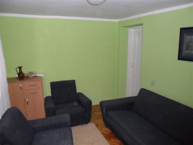Uknjižen-stan-blizu-Sv-Nikolske-crkve