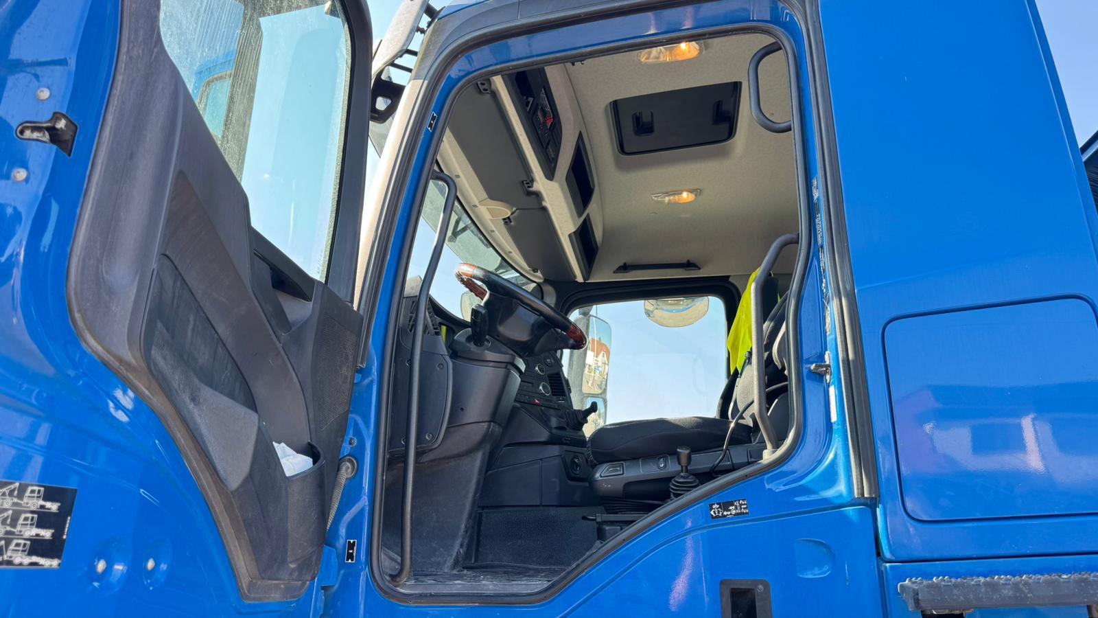 MERCEDES-BENZ-AROCS-4151-8X4-meiller-bordmatik-kiper