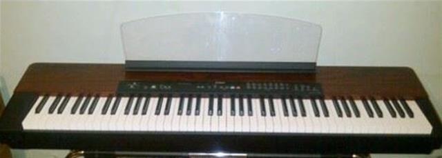 Yamaha P120
