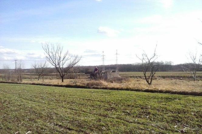 Plac 28ari sa objektom