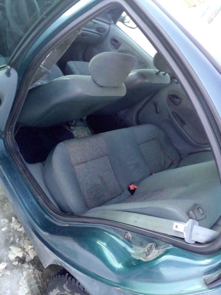 RENAULT-MEGANE