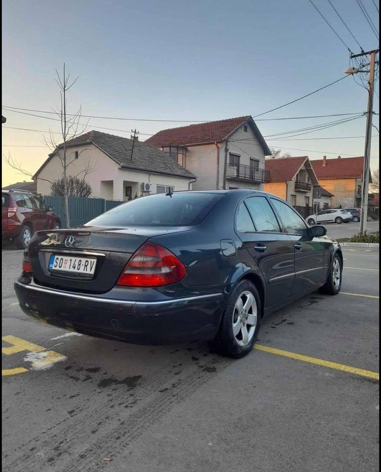 Mercedes-E220-CDI-2003