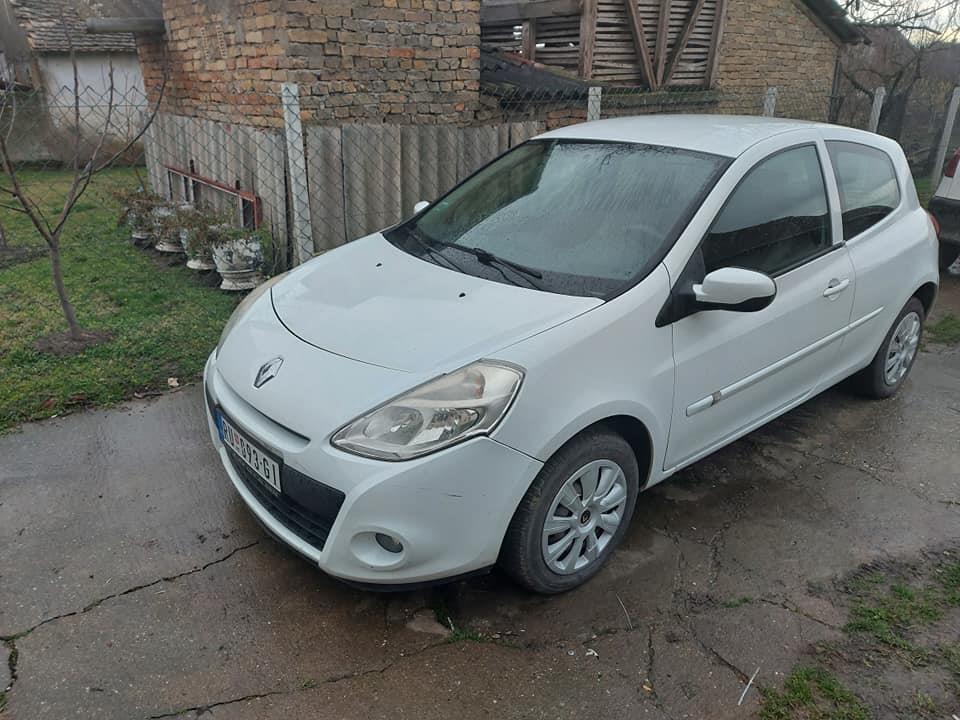 Reno-clio-1-5-dci-2011