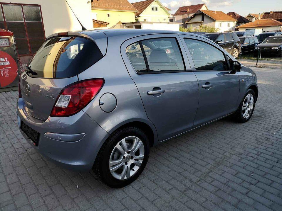 Opel-Corsa-1-3-CDTI-Eco-Flex-2010