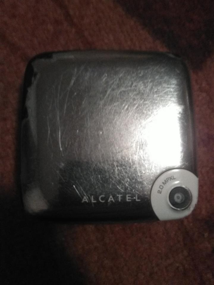 Alcatel-sa-punjačem