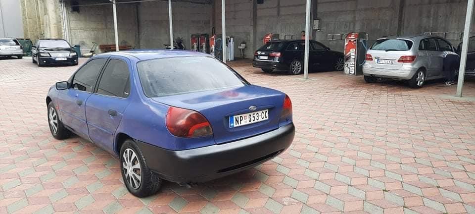 ----Ford-Mondeo-1-8-TD----
