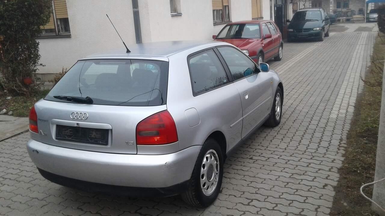 Audi-a3-1-8-stranac
