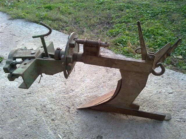 PLUG-za-motokultivatore