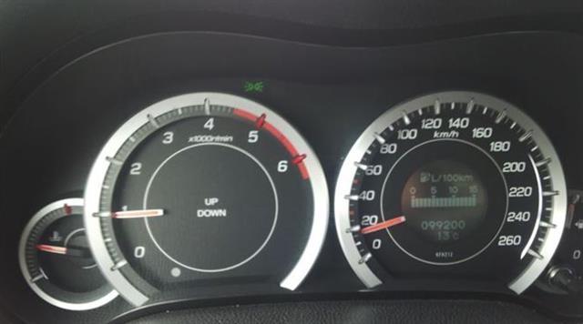 Honda Accord 2.2 4D Elegance -08