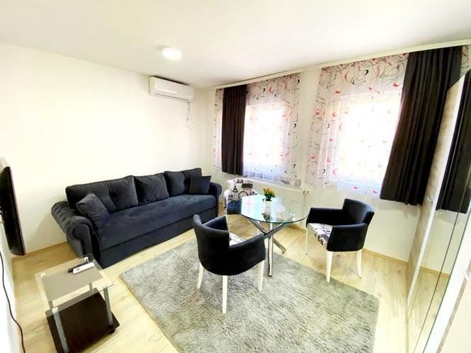 Prodajem namešten stan u centru Leskovca, novo