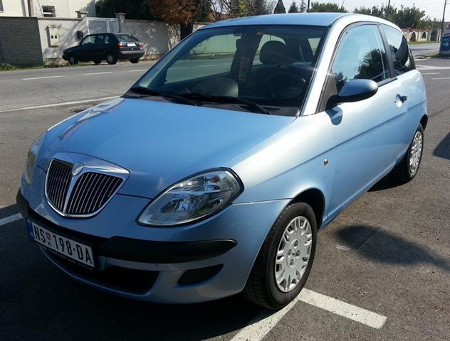 Lancia Ypsilon - 04