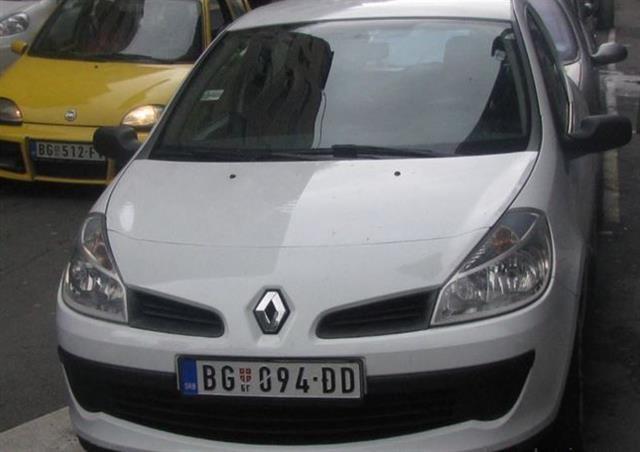 Renault-Clio-1-5-DCI--07