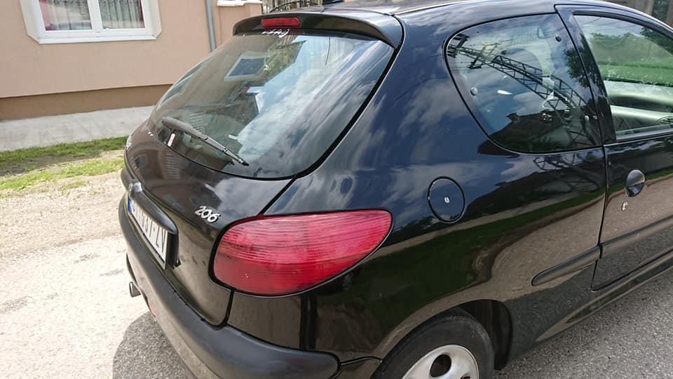 PEŽO-206-1-4-2002