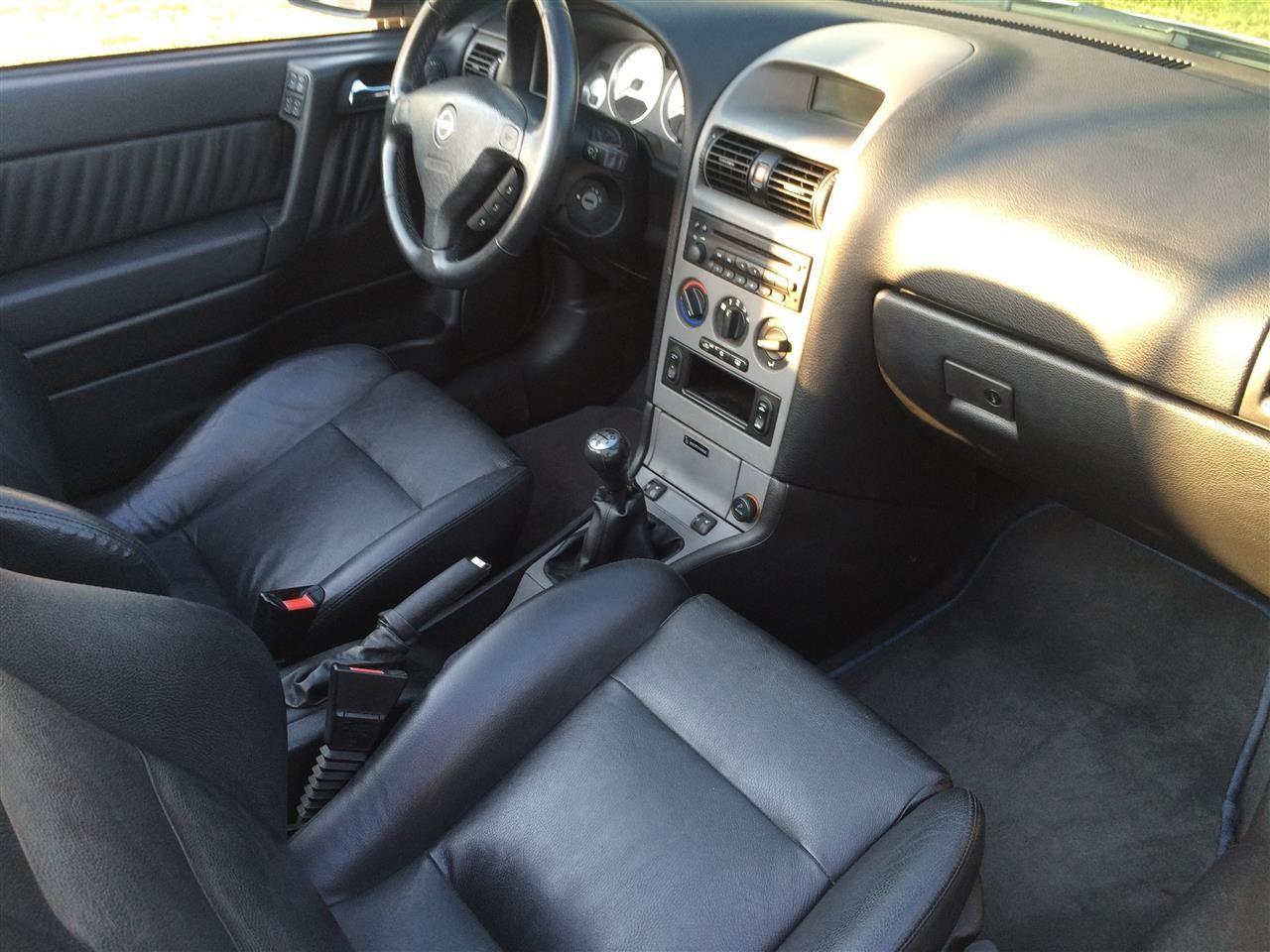 Opel-Astra-G-Bertone-Cabrio
