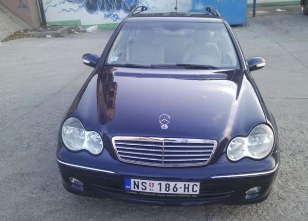 Mercedes-Benz-C220-full-Elegance--05